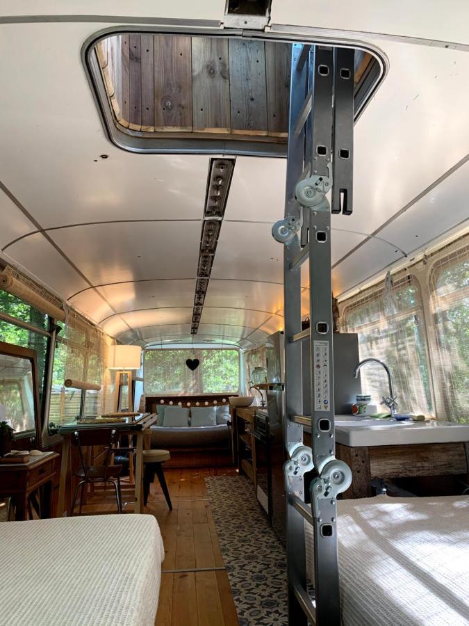 Magic Roof Top Bus With Big Bath In The Tree Forest! Mimizan Exterior foto